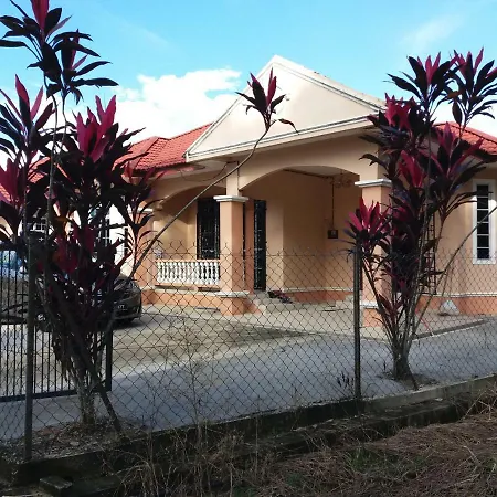 Seri Baqti Homestay Tanah Merah  Exterior photo