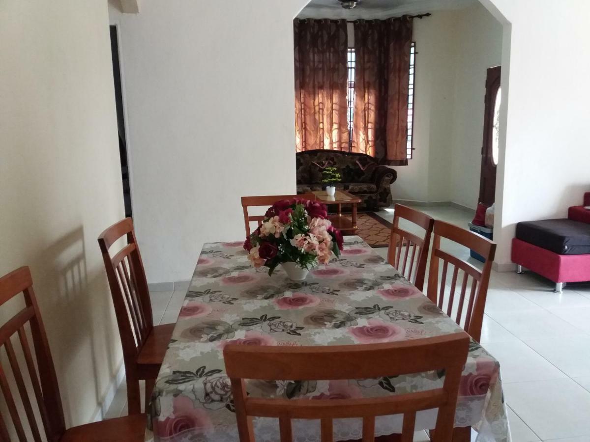 Seri Baqti Homestay Tanah Merah (Kelantan)